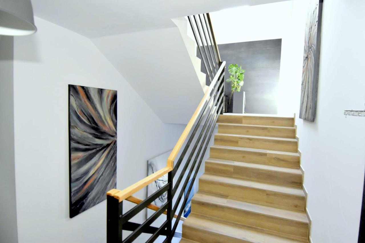 Awo Apartamenty 莱鲍 外观 照片